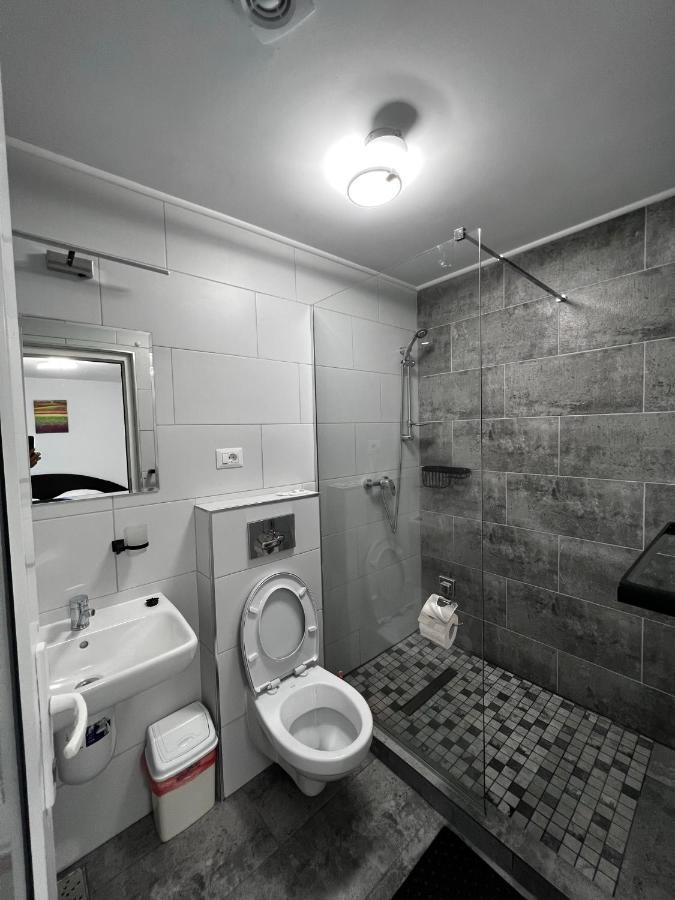 Vila Iris Mamaia Nord นาโวดาริ ภายนอก รูปภาพ