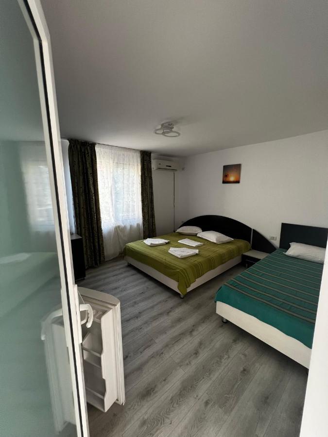 Vila Iris Mamaia Nord นาโวดาริ ภายนอก รูปภาพ